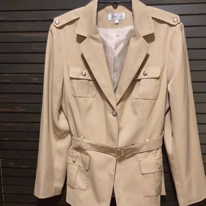 Women’s Safari Style Blazer